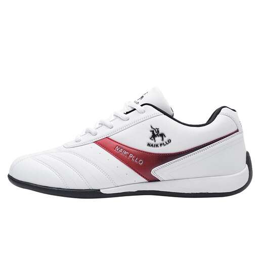 i'm not sure if i had a pair of shoes, but i would love to have them.