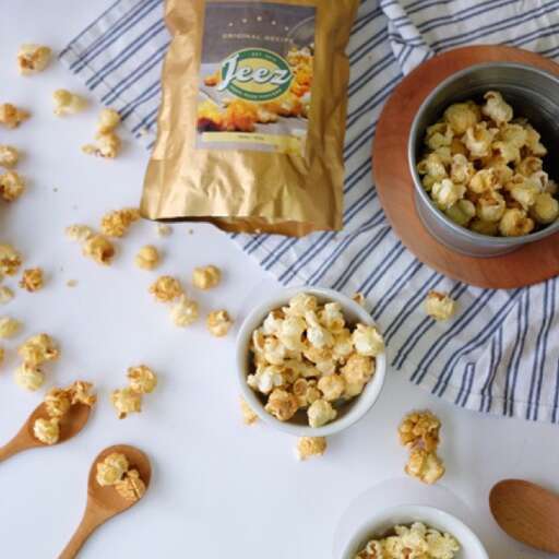 a bowl of popcorn and a bowl of popcorn.