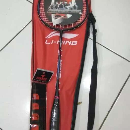 a bag of tennis rackets and a bag