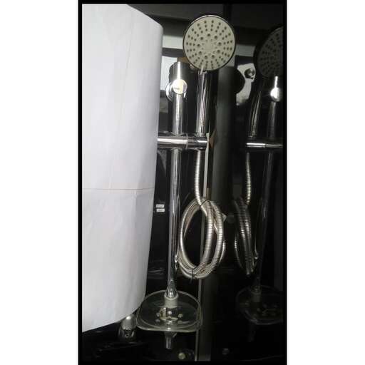 a black and white photo of a blow dryer.