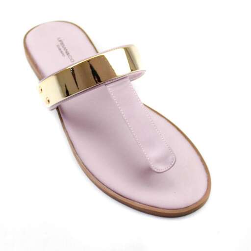 sandal in pink sandal