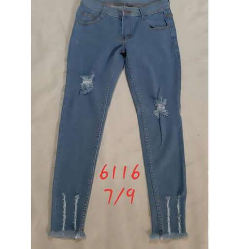 jeans worn by actor in the movie