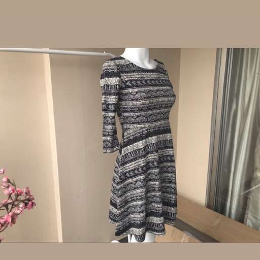 dress in black and white