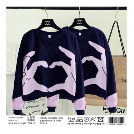 i love the pattern on this sweater.