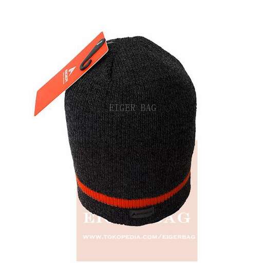 hat in black and red