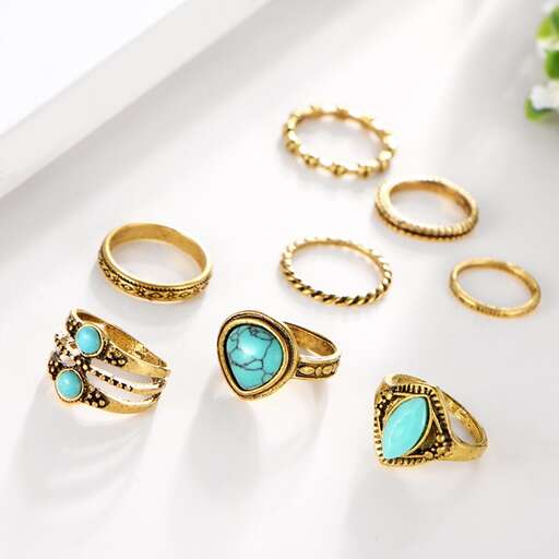 a set of 18k gold rings