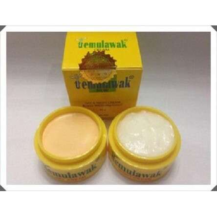 the yellow in the box is a little sugar.