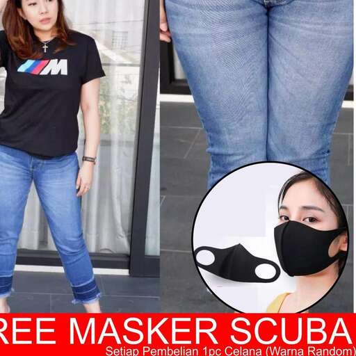 a free face mask for a woman