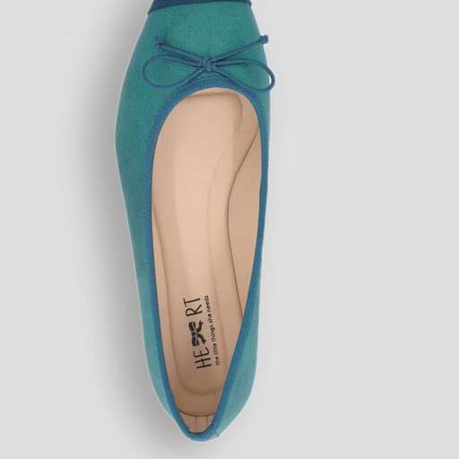 i'm not sure about the shoes but i'm pretty sure they are pretty much in person.