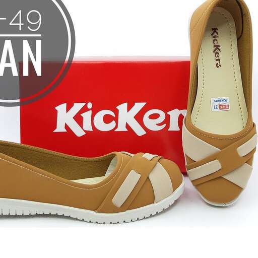 women's sandal with a kick