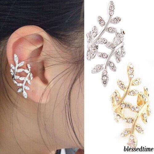 earrings with a diamond and diamonds