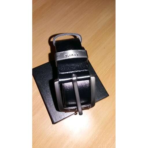 a padlock with a lock attached to it.