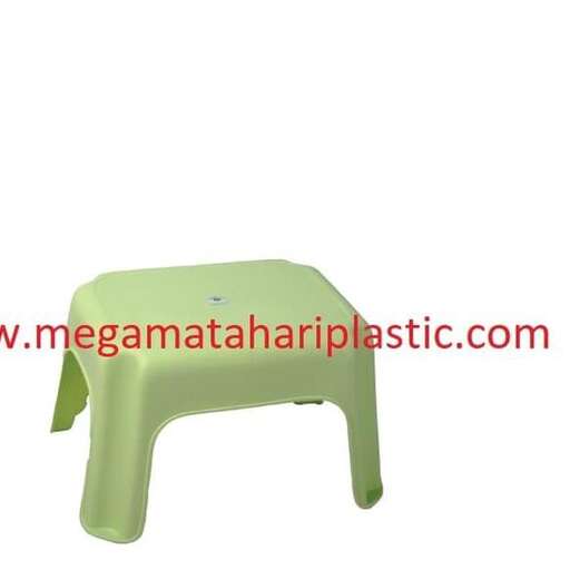 i have a thing for furniture.