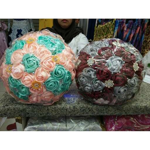 these are the flowers that i made for my sister's wedding.