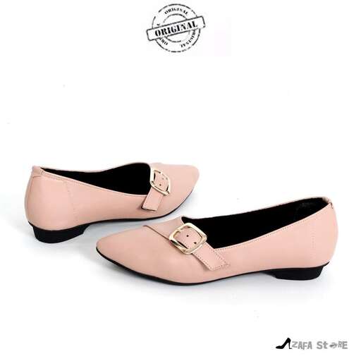 i love these shoes in pink and black.