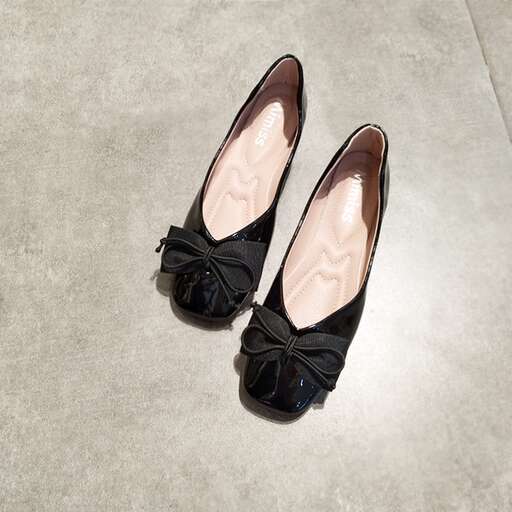 these shoes are so cute!