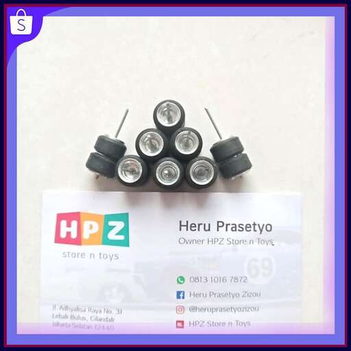 a picture of a lamp with lights on it.