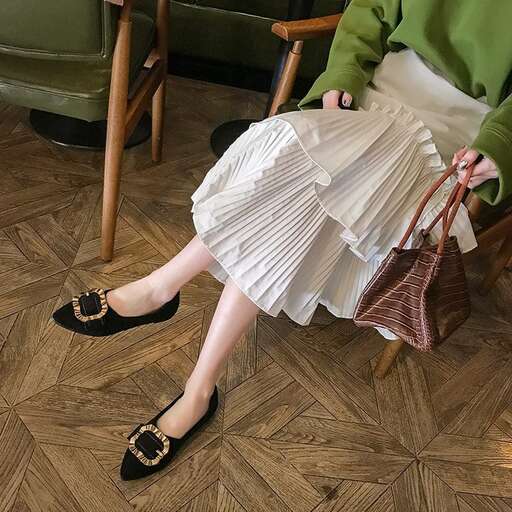 i'm not sure what this is, but i love the shoes.