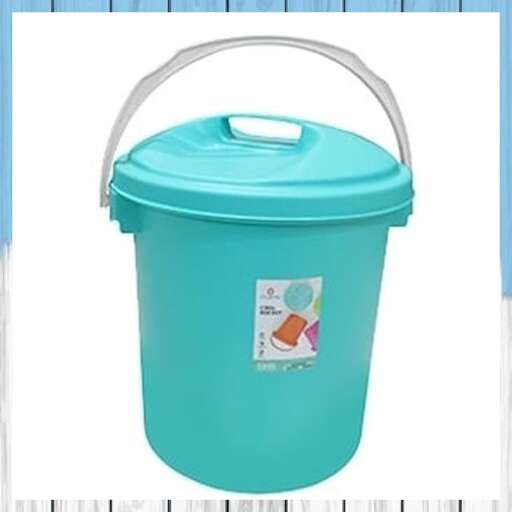 a blue plastic container with a lid on it.