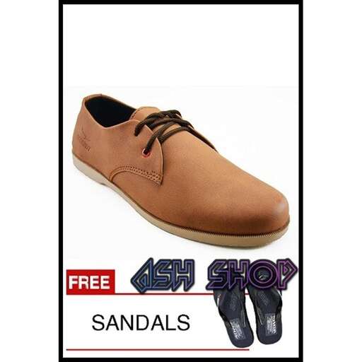 a pair of brown shoes with brown shoes.