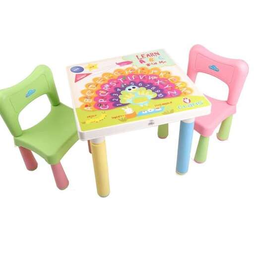 a small table with chairs and a table.