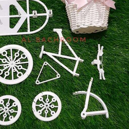 a set of wheels and wheels for a bicycle