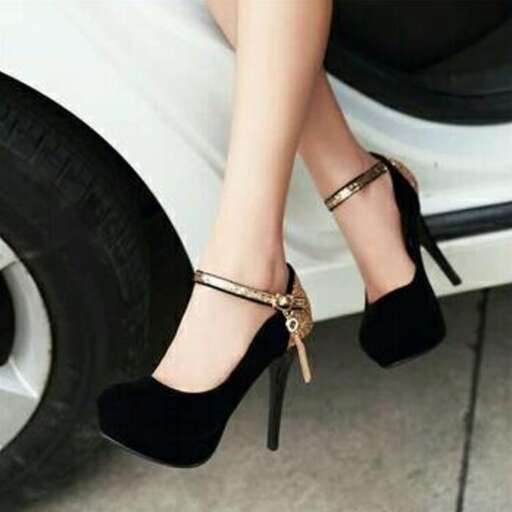 i'm not a fan of shoes but i'm not sure what they are but i'm pretty sure they are cute.