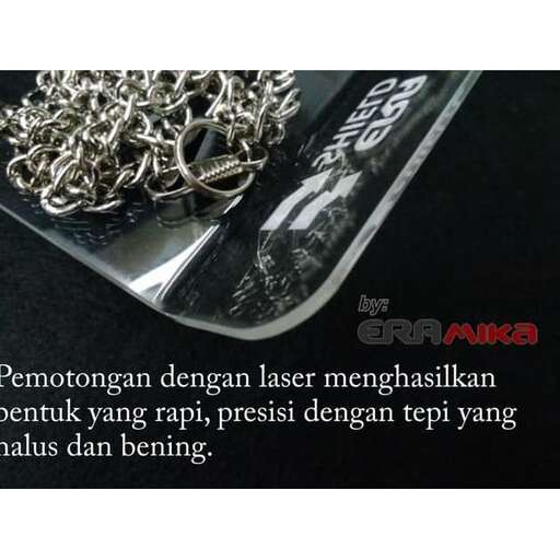 a chain is attached to a chain.