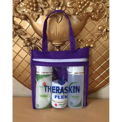 a bag with a blue bag and a gold leaf.