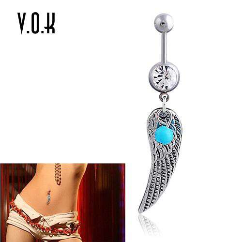 a necklace with a blue stone and a blue stone in the middle.