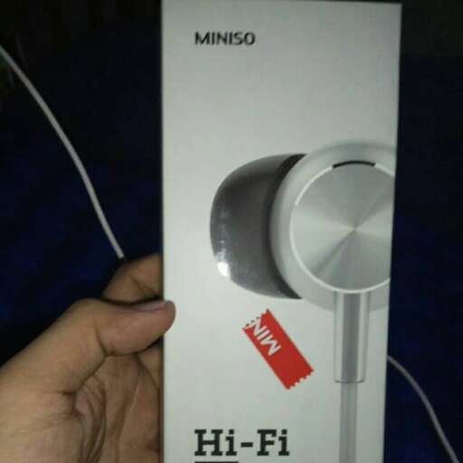 i'm not sure what this is but it's in a box.