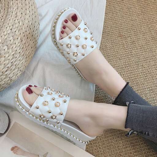 i'm not sure if i could wear these shoes.