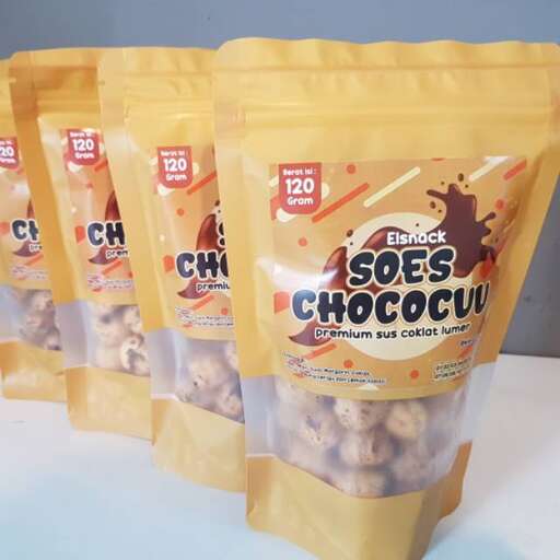 chocolate chip cookies in a bag