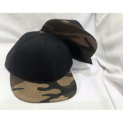 a hat with a design.