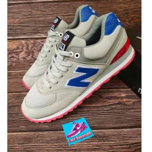 i love the look of these sneakers.