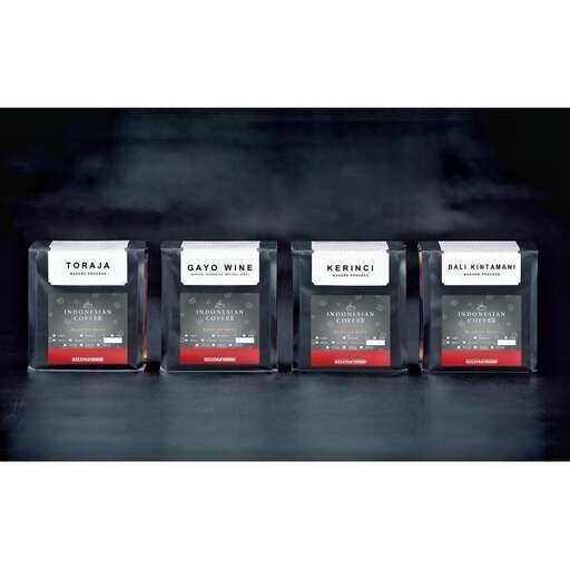 coffee mugs in black and red