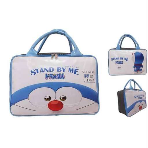 a bag that says hello kitty by me