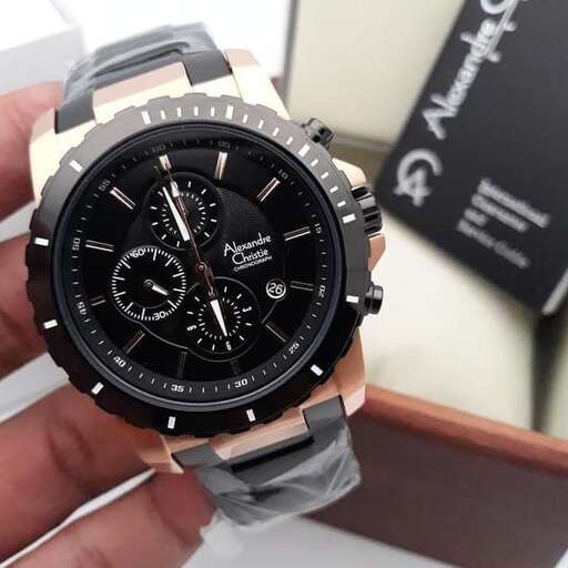 the watch is designed to look like a watch