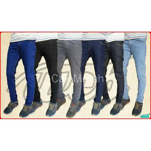 a picture of a pair of blue jeans.