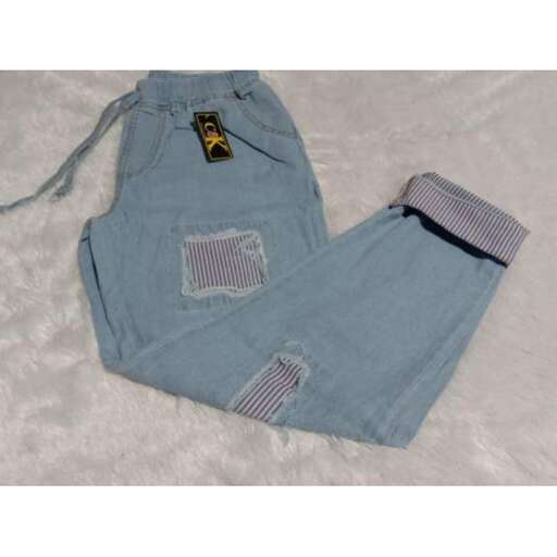 i love the colors of these shorts.