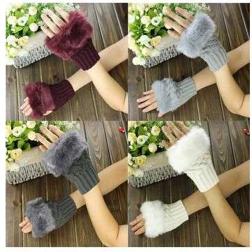 knitted wool gloves in a soft, soft and soft yarn.