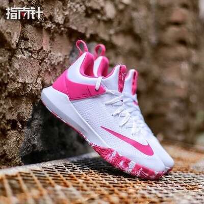 i have a pair of these in pink and white.