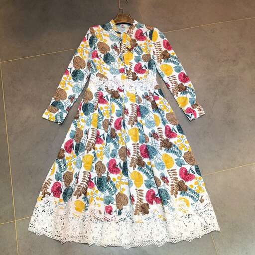the dress is made from a pattern of cotton and cotton.