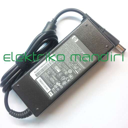 a black cable with a plug attached to it.