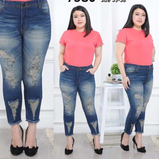 jeans with a pink top
