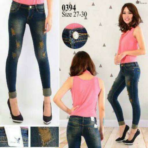 i love the color of these jeans.