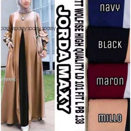 a fashion look featuring long sleeves, long sleeves and a long coat.