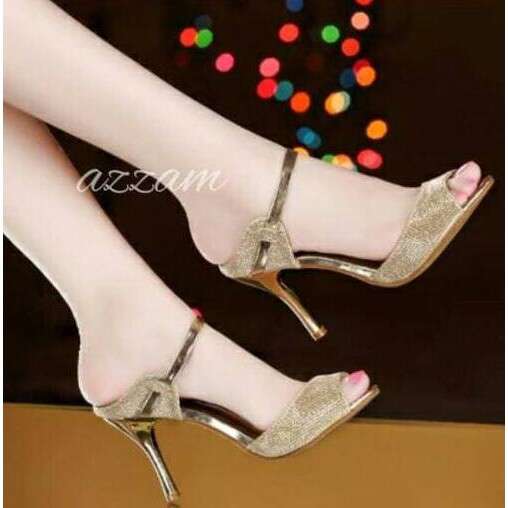 i'm not sure if i could wear these shoes.