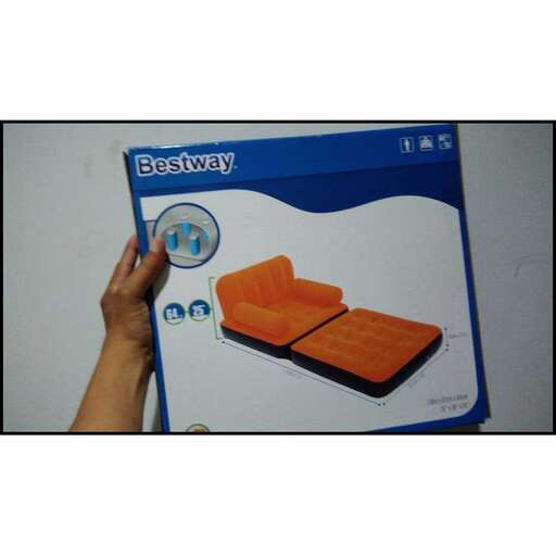a box of orange in a blue box.