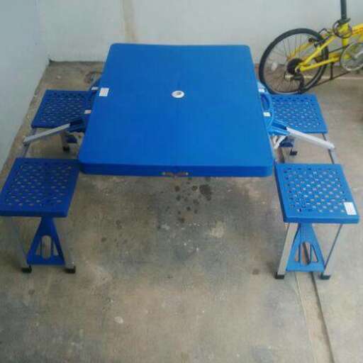 a table made from pallets